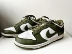 Nike Dunk Low Medium Olive sneakers, maat 44/45, Overige kleuren, Nike, Ophalen of Verzenden, Sneakers of Gympen