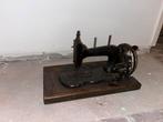 Antieke naaimachine, Antiek en Kunst, Antiek | Naaimachines, Ophalen of Verzenden