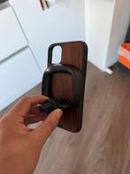 Walnoot iPhone 11 magnetic case + magnetic houder voor auto, Ophalen, Zo goed als nieuw, IPhone 11, Hoesje of Tasje