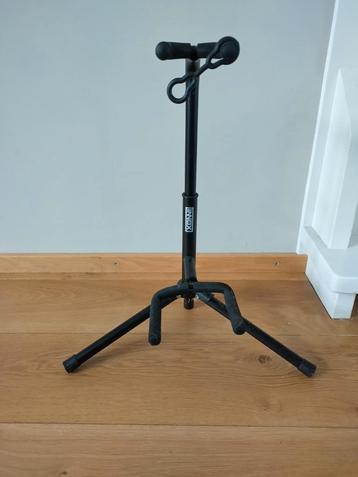 Gitaar standaard innox beschikbaar voor biedingen