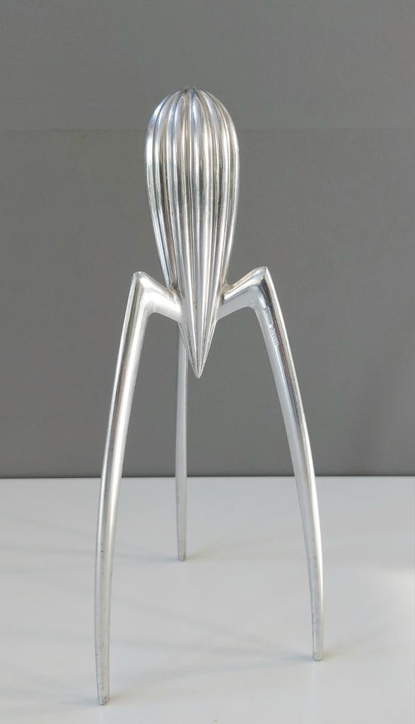 Alessi Jucy Salif citruspers Philip Starck, Huis en Inrichting, Keuken | Keukenbenodigdheden, Zo goed als nieuw, Ophalen of Verzenden