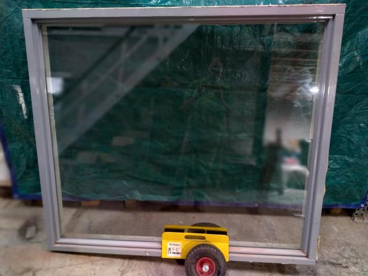 Hardhouten kozijn met HR++ vast glas 1700*1475, Doe-het-zelf en Verbouw, Glas en Ramen, Zo goed als nieuw, Gevelraam of Ruit, Ophalen