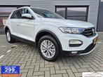Volkswagen T-Roc 1.5 TSI Style CAMERA ADAPTIVE NAVI PDC NAP, Voorwielaandrijving, 1498 cc, Euro 6, 4 cilinders