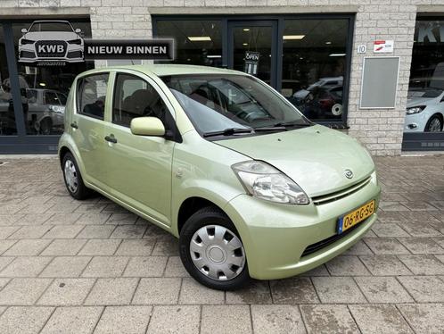 Daihatsu Sirion 2 1.3-16V Comfort 5deurs apk NAP, Auto's, Daihatsu, Bedrijf, Sirion, ABS, Airbags, Elektrische buitenspiegels