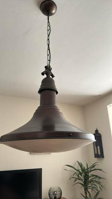 Hanglamp voor boven salontafel beschikbaar voor biedingen