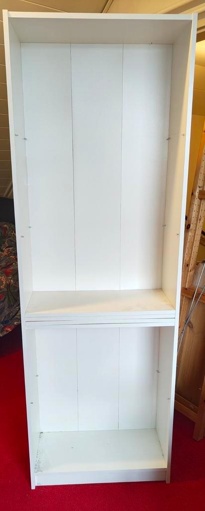 Ikea Billy Boekenkast GRATIS AF TE HALEN, Huis en Inrichting, Kasten | Boekenkasten, Zo goed als nieuw, Ophalen