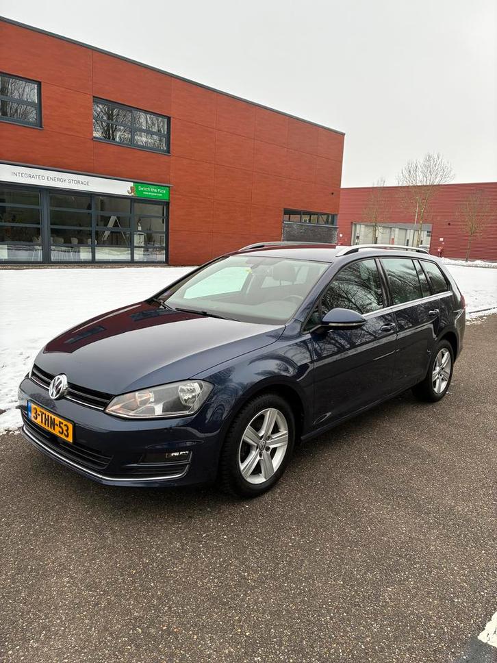 Zeer goed onderhouden VW Golf Variant 1.2 TSI 105PK Highline, Auto's, Volkswagen, Particulier, Golf, Adaptive Cruise Control, Airbags