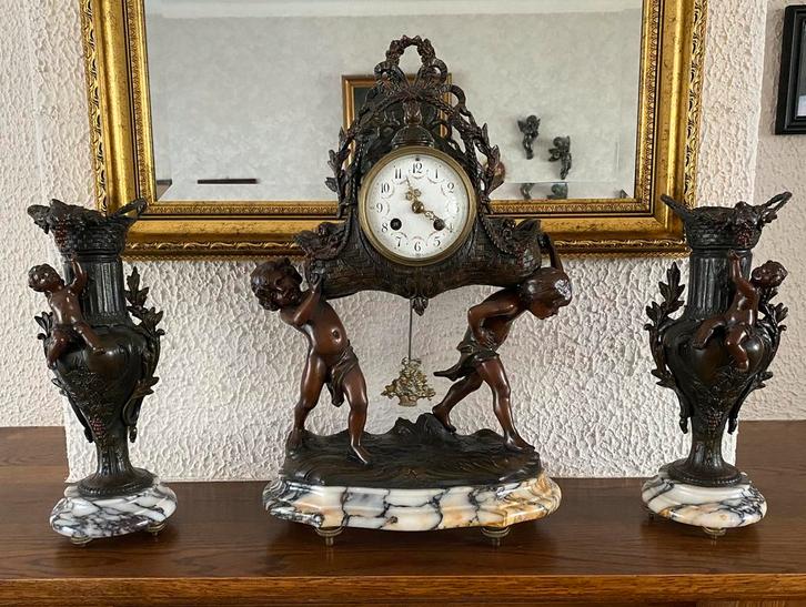 Antiek klokkenstel, Antiek en Kunst, Antiek | Klokken, Ophalen