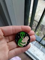 Alien & Kat Broche Pin Badge, Verzamelen, Speldjes, Pins en Buttons, Ophalen of Verzenden, Nieuw, Figuurtje, Speldje of Pin