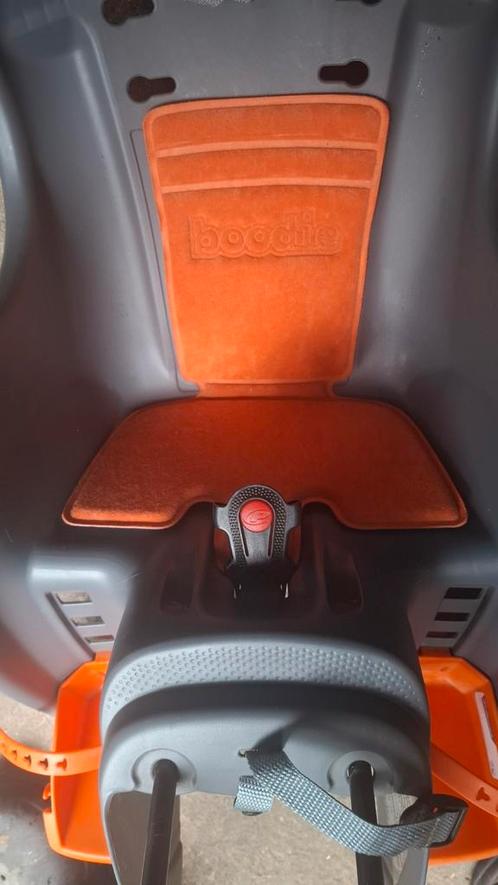 Polisport fietsstoeltje, Fietsen en Brommers, Fietsaccessoires | Fietsstoeltjes, Zo goed als nieuw, Achterzitje, 9 t/m 18 kg, Voetsteuntjes