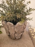 Kunstplantje in grijze stenen pot, Belle Vieille Brocante, Nieuw, Ophalen of Verzenden, Jolandamonsieurs@gmail.com