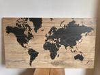 Wereldkaart - Woodprint houten plank, Huis en Inrichting, Ophalen of Verzenden, Zo goed als nieuw