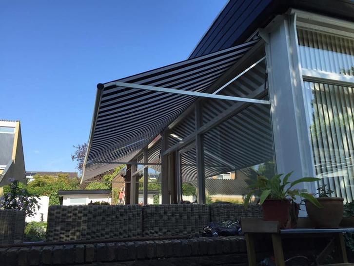 zonnescherm, Tuin en Terras, Zonneschermen, Gebruikt, Uitvalscherm, 150 tot 300 cm, 450 cm of meer, Elektrisch, Ophalen