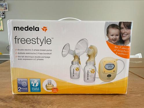 Zeer complete Medela freestyle dubbele kolf, Kinderen en Baby's, Babyvoeding en Toebehoren, Gebruikt, Borstkolf, Ophalen of Verzenden