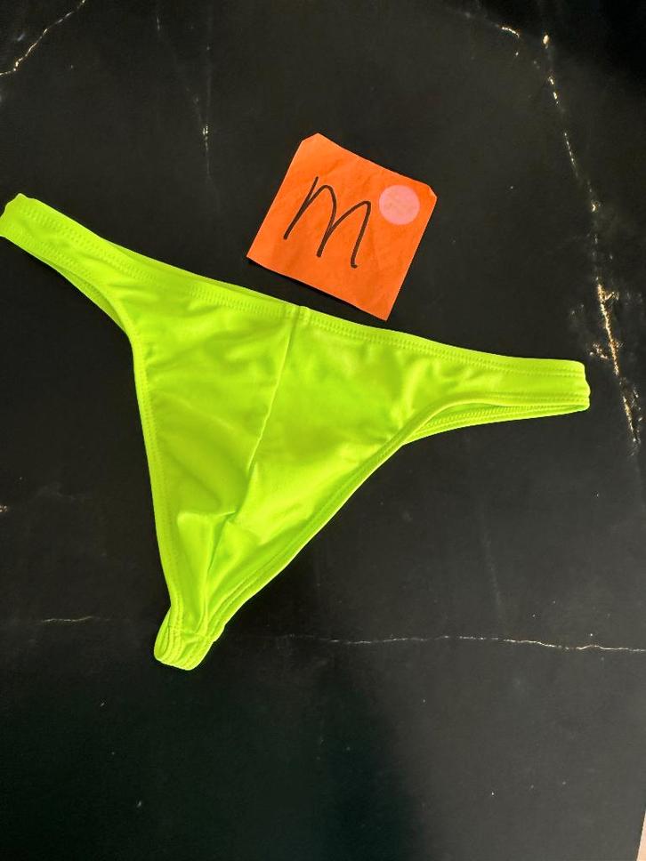 neon gele zwemstring, maat M, string lycra, Kleding | Heren, Badmode en Zwemkleding, Zwemslip, Maat 48/50 (M), Geel, Ophalen of Verzenden