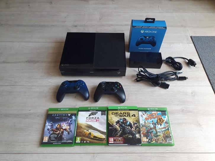Xbox One met Controller en 4 Spellen, 500GB HDD, Spelcomputers en Games, Spelcomputers | Xbox One, Gebruikt, 500 GB, Met 1 controller