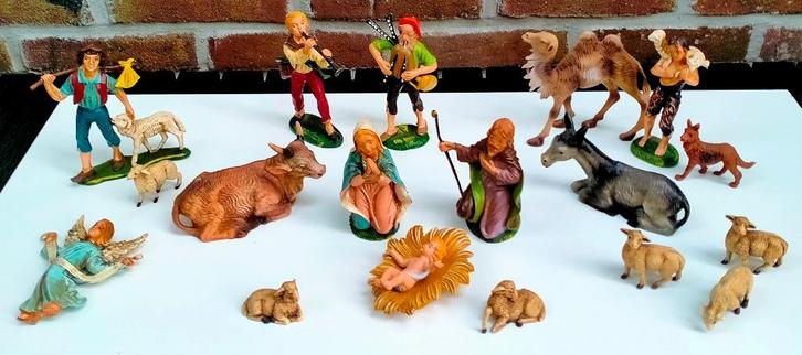 Kerst Beelden Groep TBV Kerststal / Kerst kribbe - 19Delig, Diversen, Kerst, Zo goed als nieuw, Ophalen of Verzenden