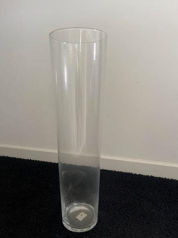 Vazen hoog beschikbaar voor biedingen