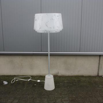 Collage Vloerlamp Louis Poulsen | 2 exemplaren | 60 cm beschikbaar voor biedingen