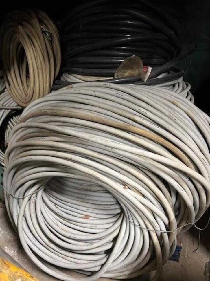 1907. Pur kabel / flexibele kabel / verlengkabel, Doe-het-zelf en Verbouw, Elektra en Kabels, Zo goed als nieuw, Kabel of Snoer