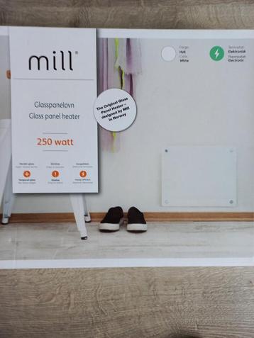 Mill, glaspaneelradiator, elektrisch, speciaal kleine ruimte beschikbaar voor biedingen