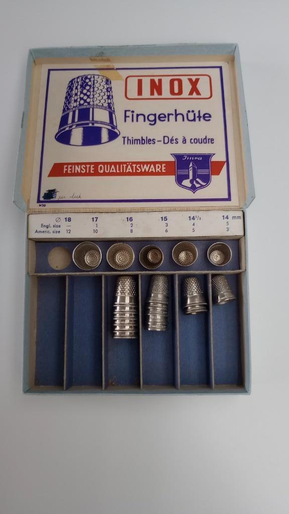 Vingerhoedjes met vintage doosje Inox Imra, Ophalen, Gebruikt, Overige typen