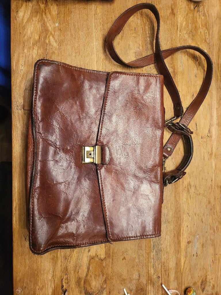 Echt leren tas merk Pettinati, Sieraden, Tassen en Uiterlijk, Tassen | Schoudertassen, Overige merken, Gebruikt, Bruin, Ophalen of Verzenden