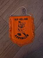 Oranje Hup Holland Hup vaantje, Verzenden, Zo goed als nieuw, Sport, Button