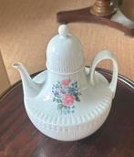 Theepot, koffiepot en thee en koffiekopjes, Ophalen of Verzenden