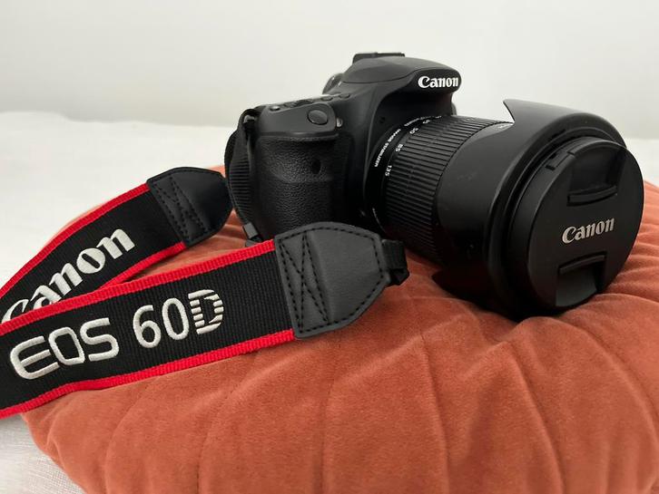 Canon D60 + 18-135 mm en 50 mm lens, complete set dus, Audio, Tv en Foto, Fotocamera's Digitaal, Gebruikt, Spiegelreflex, Canon