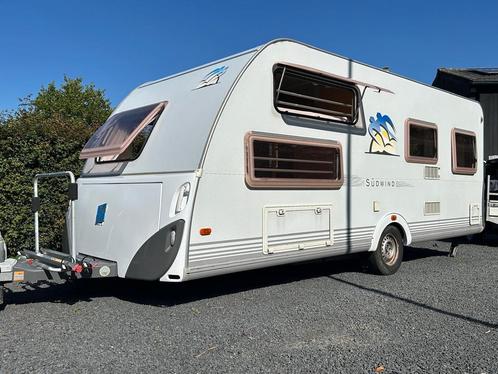 Knaus Sudwind 550 TK - Familiecaravan, Caravans en Kamperen, Caravans, Particulier, tot en met 5, 1250 - 1500 kg, Standaardzit
