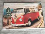 Mooie poster met lijst van een rood Volkswagen busje, Verzamelen, Met lijst, Rechthoekig Liggend, Gebruikt, Ophalen