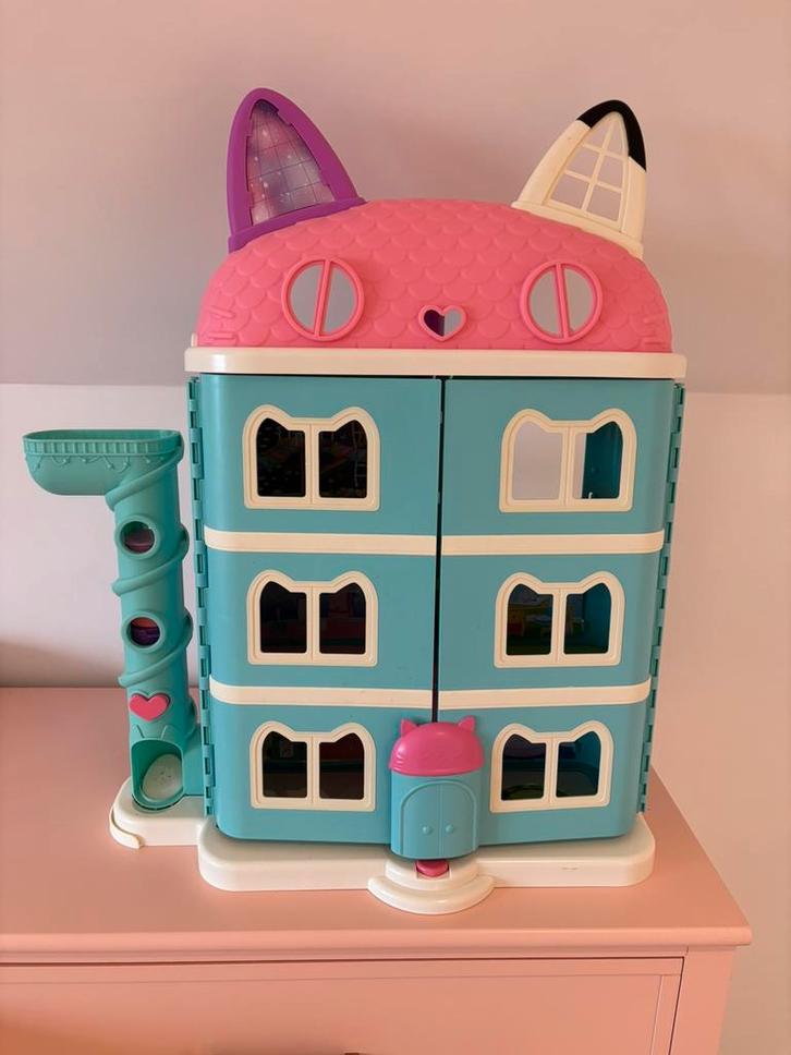 Gaby’s poppenhuis, volledig en met vele extra’s, Kinderen en Baby's, Speelgoed | Poppenhuizen, Zo goed als nieuw, Poppenhuis, Ophalen of Verzenden