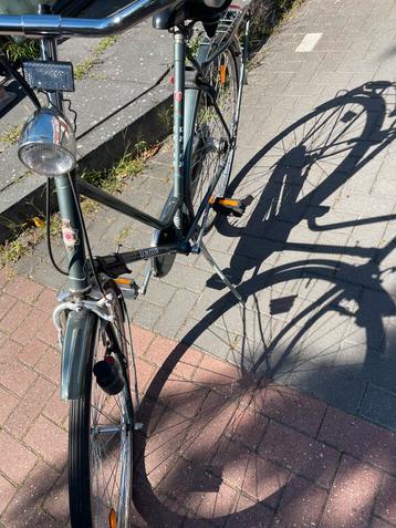 Union damesfiets – degelijk frame, maar voorvork gebogen beschikbaar voor biedingen