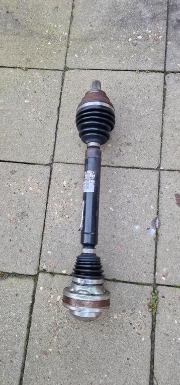 Originelen Aandrijfas rechts, voor een Golf7 GTI-CLUBSPORT  beschikbaar voor biedingen