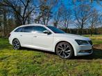 Skoda Superb 1.6TDI Style Bsn NWE APK-AUT-ACC-CAM-TREKHAAK, Origineel Nederlands, Te koop, 5 stoelen, 25 km/l