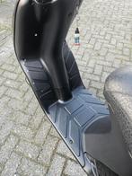 PIAGGIO TYPHOON 2T 50CC BJ 2002 ZWART 3489KM! TOPSTAAT!, GILERA, Piaggio, Onbekend, Ophalen of Verzenden