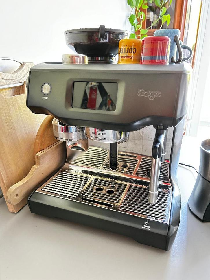 Sage Oracle Touch, halfautomatische espressomachine, Witgoed en Apparatuur, Koffiezetapparaten, Gebruikt, Koffiebonen, Espresso apparaat