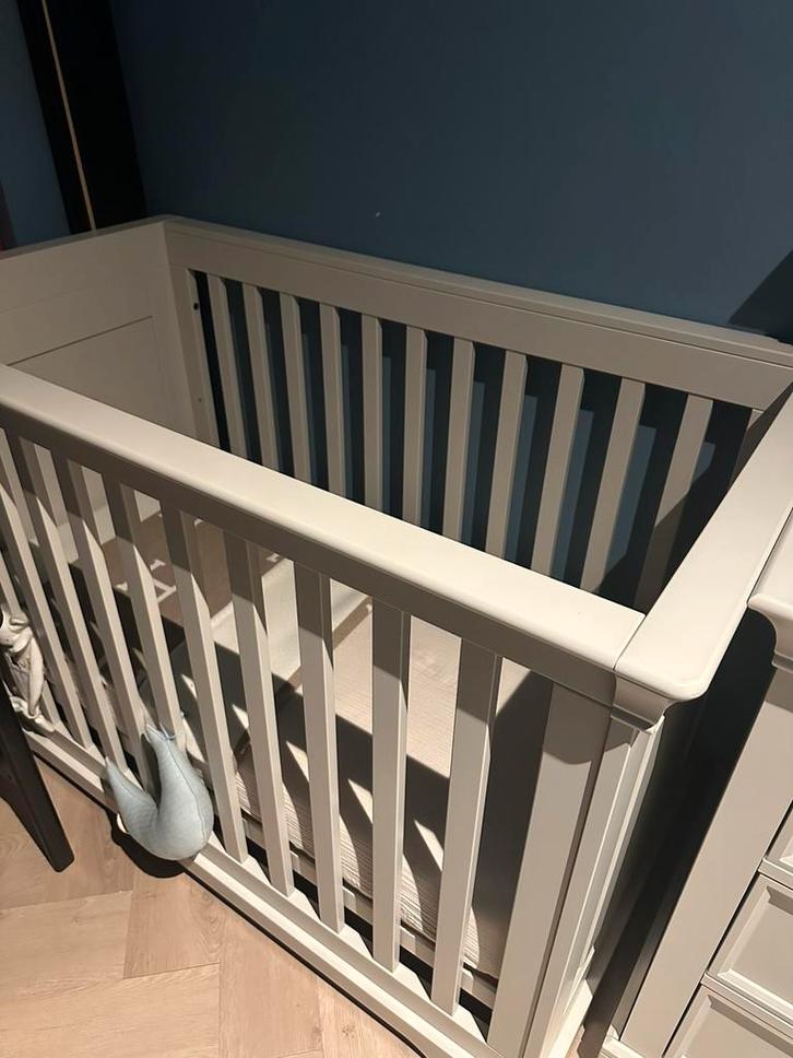Ledikant commode kidsmill nieuw, Kinderen en Baby's, Kinderkamer | Complete kinderkamers, Zo goed als nieuw, Jongetje of Meisje