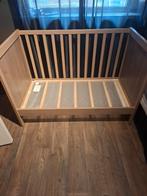 Gratis: ledikant, ikea kinderstoel en glijbaan, Ophalen, Gebruikt
