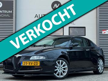 Alfa Romeo GT 2.0 JTS Imola BOSE/LEDER/CARBON/CARPLAY/APK 05 beschikbaar voor biedingen