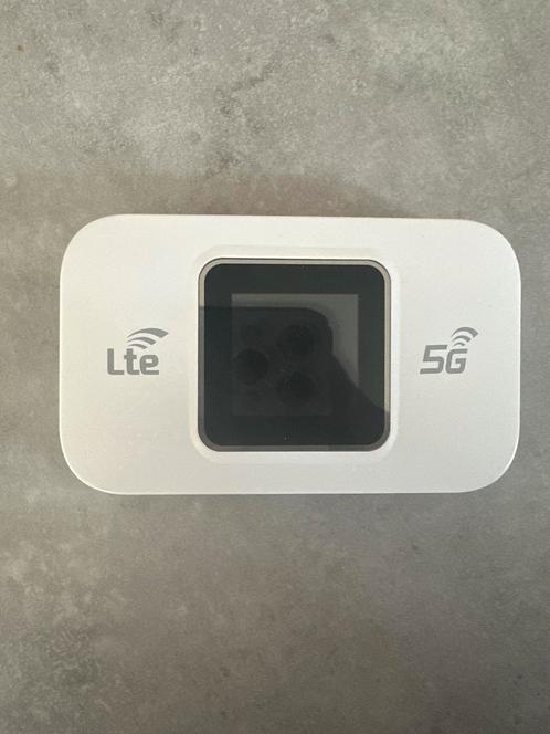 Mifi router 4g, Computers en Software, Routers en Modems, Zo goed als nieuw, Router, Ophalen of Verzenden