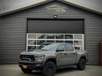 Dodge Ram 1500 6.2 L V8 4x4 Crew Cab TRX HEMI 702PK BOMVOL!, Automaat, Gebruikt, 2875 kg, Bedrijf