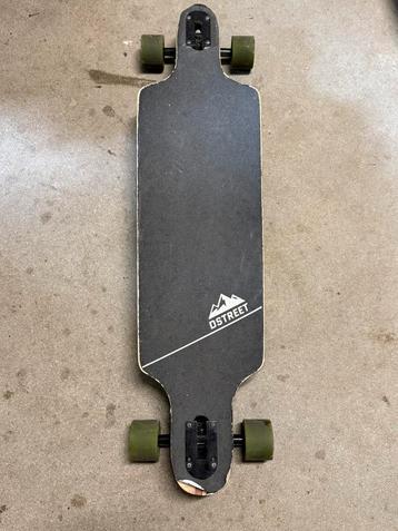 Longboard gebruikt. Prima voor 2e ronde beschikbaar voor biedingen