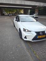 Lexus IS 300h Hybrid 223pk CVT 2017 Wit, Auto's, Lexus, Automaat, Achterwielaandrijving, Leder en Stof, Wit