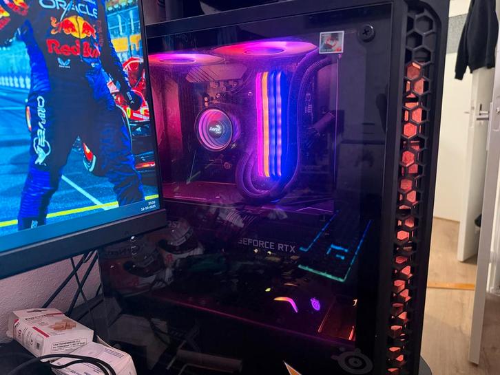 Complete Game PC Set - Toetsenbord, Monitors, Stoel, Computers en Software, Desktop Pc's, Zo goed als nieuw, 4 Ghz of meer, SSD