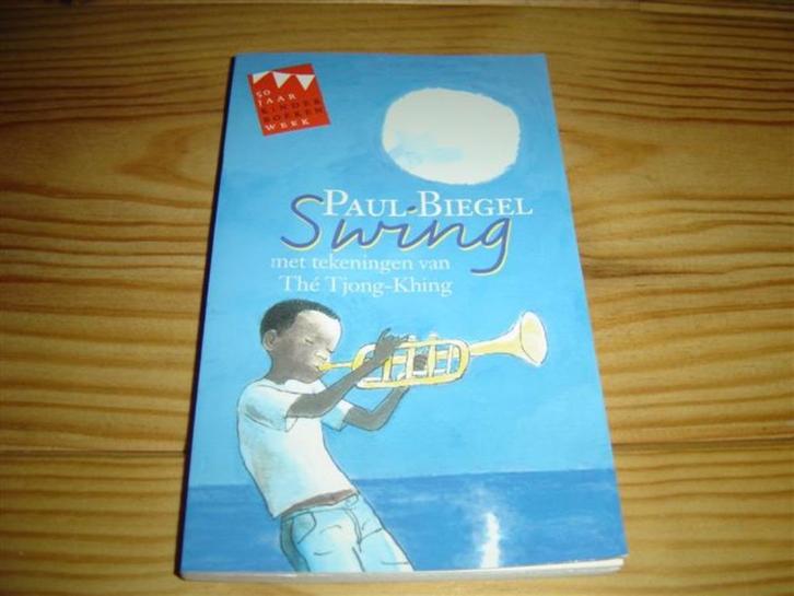 Swing door paul biegel tekeningen van thé tjong-khing, Boeken, Kinderboeken | Jeugd | onder 10 jaar, Nieuw, Fictie algemeen, Ophalen of Verzenden