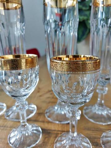 zeer mooie glazen beschikbaar voor biedingen