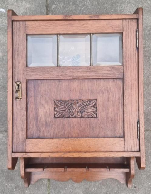 Art deco, 40er jaren eikenhouten wantkastje keukenkastje, Antiek en Kunst, Antiek | Meubels | Kasten, Ophalen