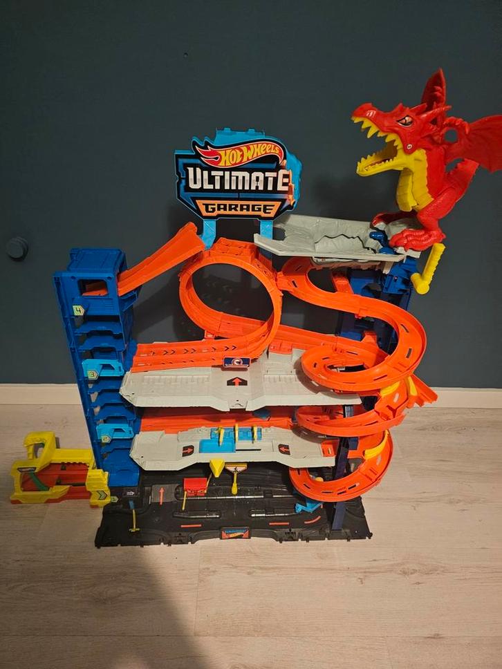 Hot Wheels city autogarage, Kinderen en Baby's, Speelgoed | Racebanen, Zo goed als nieuw, Racebaan, Handmatig, Hot Wheels, Ophalen